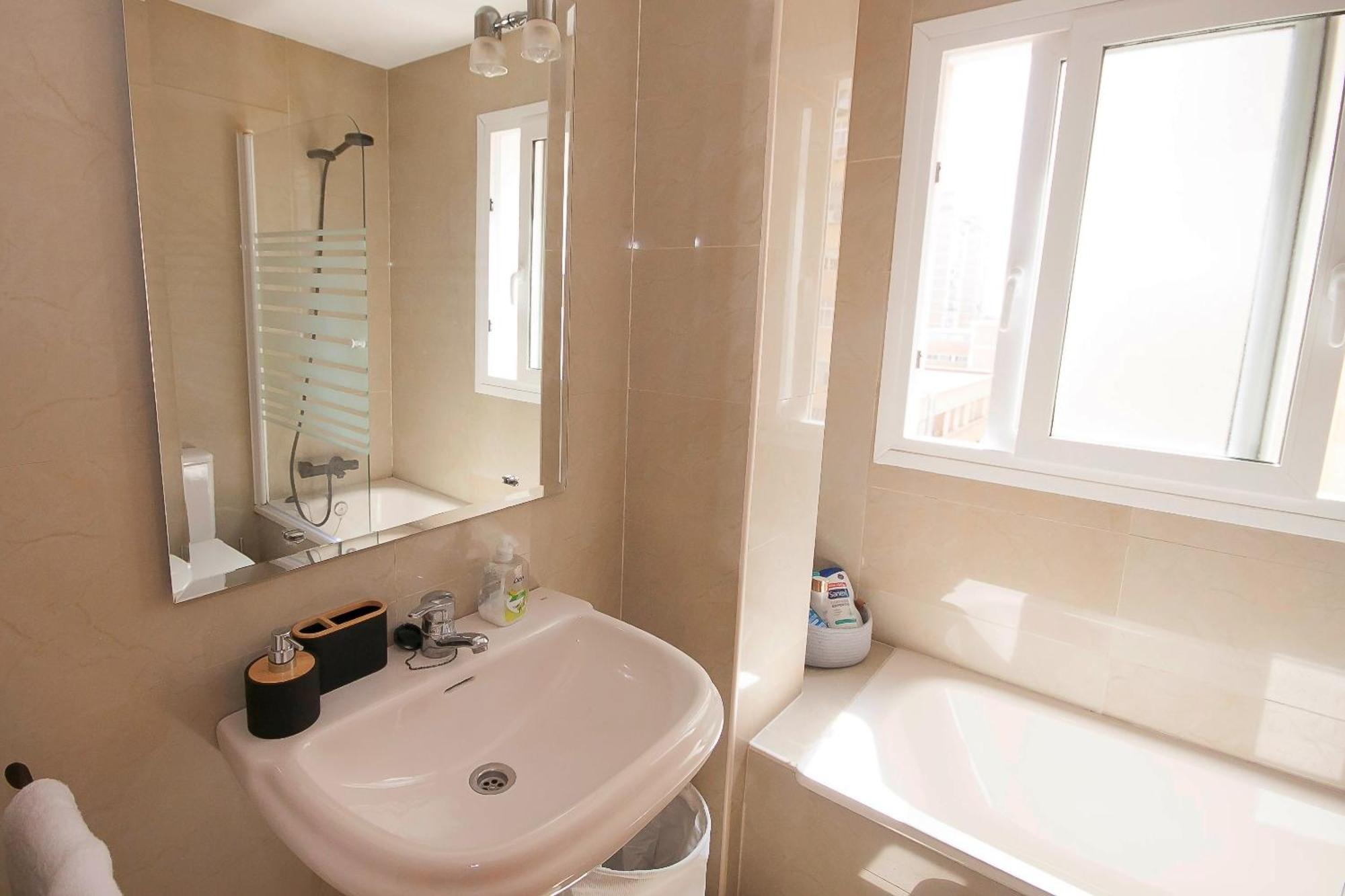 Ave Huelin 3Rooms Alojamiento Con Parking Y Ac Málaga Dış mekan fotoğraf