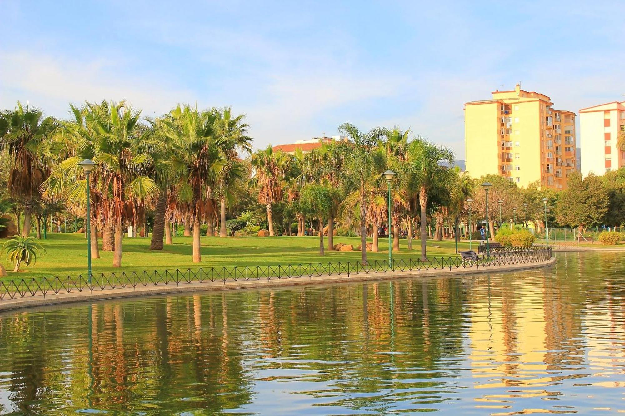 Ave Huelin 3Rooms Alojamiento Con Parking Y Ac Málaga Dış mekan fotoğraf
